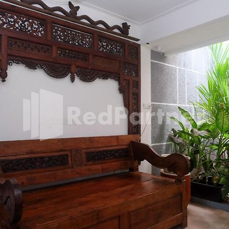 Hotel Ndliman House Near Ugm Jogja Mitra Reddoorz Kejayan Exteriér fotografie