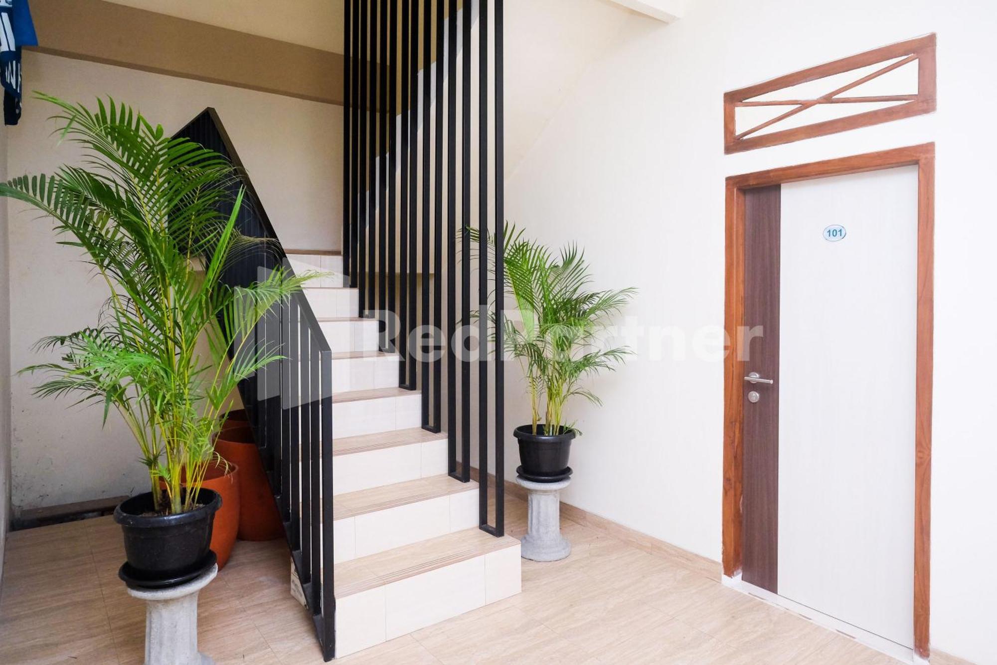 Hotel Ndliman House Near Ugm Jogja Mitra Reddoorz Kejayan Exteriér fotografie