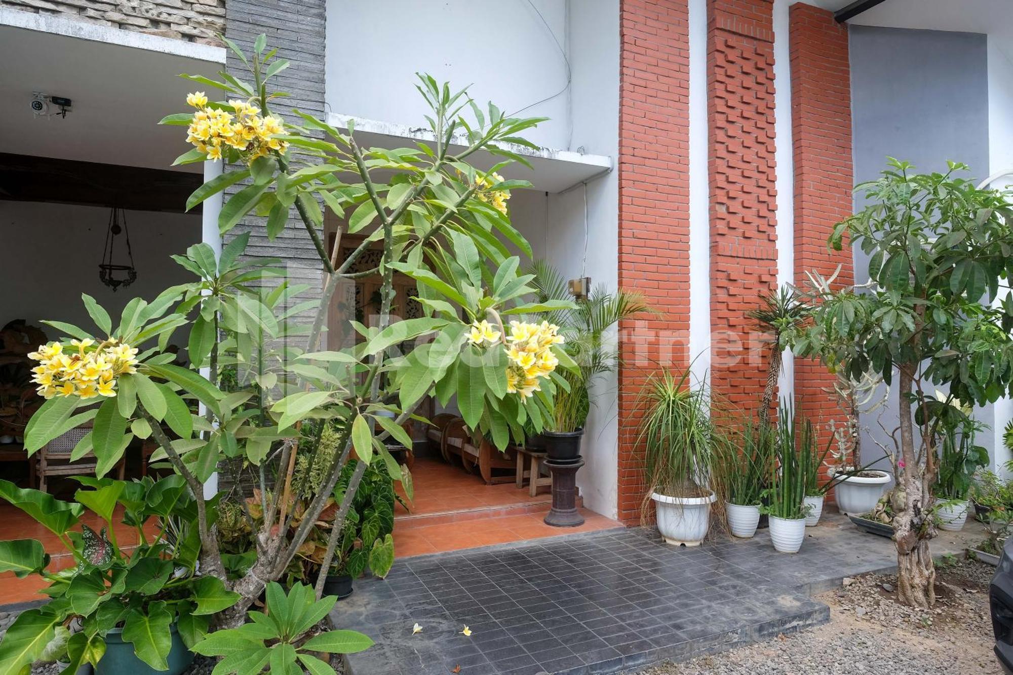 Hotel Ndliman House Near Ugm Jogja Mitra Reddoorz Kejayan Exteriér fotografie