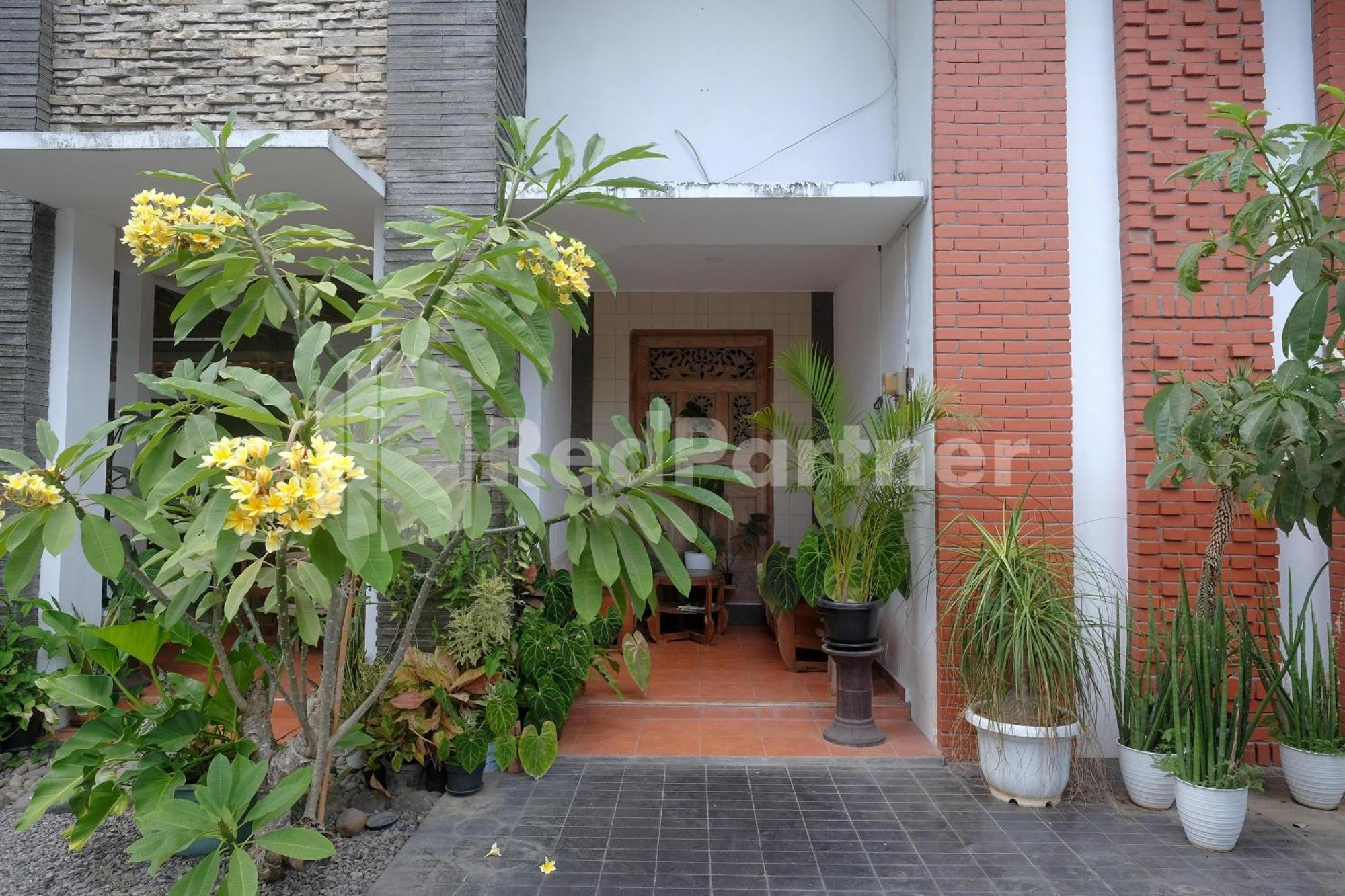 Hotel Ndliman House Near Ugm Jogja Mitra Reddoorz Kejayan Exteriér fotografie